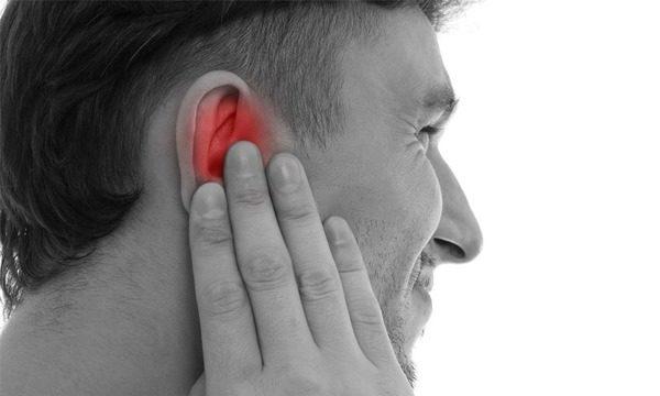 Шум в ушах - один из неврологических симптомов протрузии диска