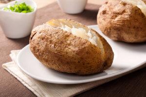 Отварной картофель: калории