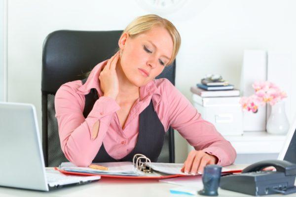 Сидячая работа приводит к болезням позвоночника